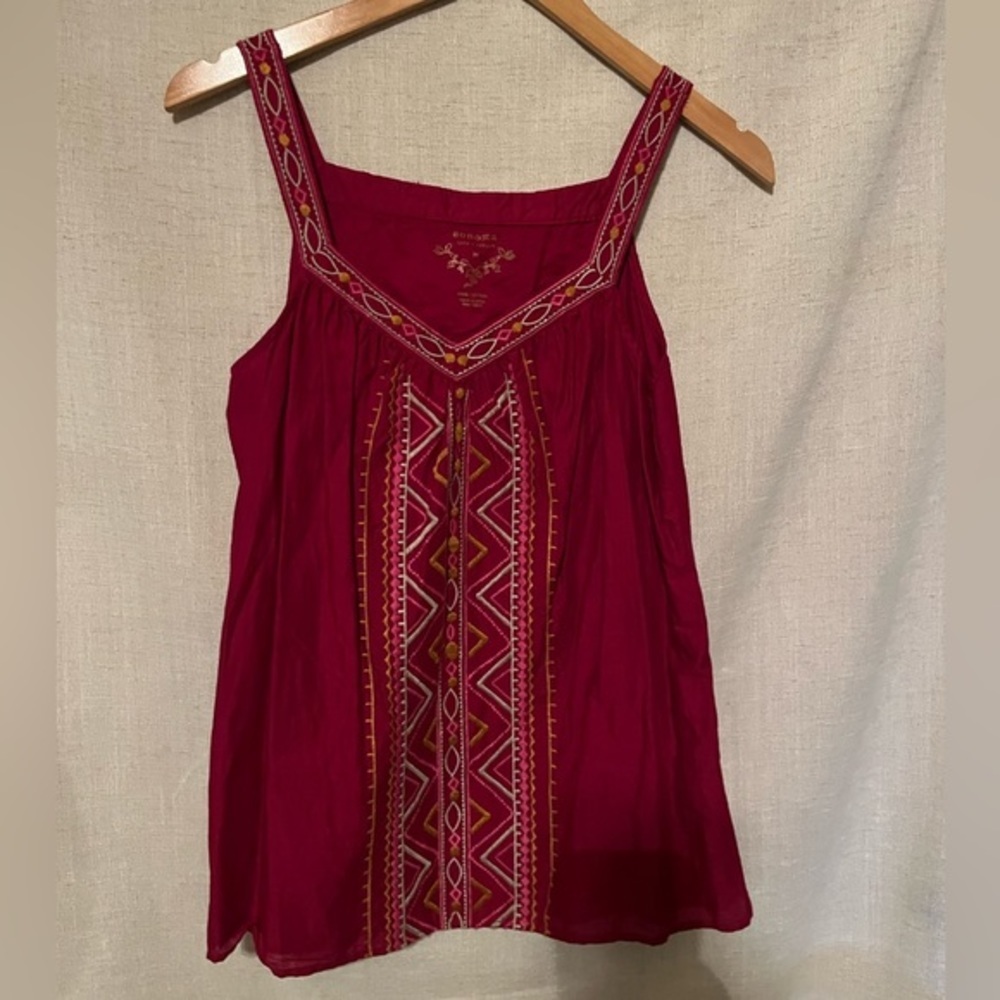 Sonoma Embroidered Magenta Peasant Tank Size M